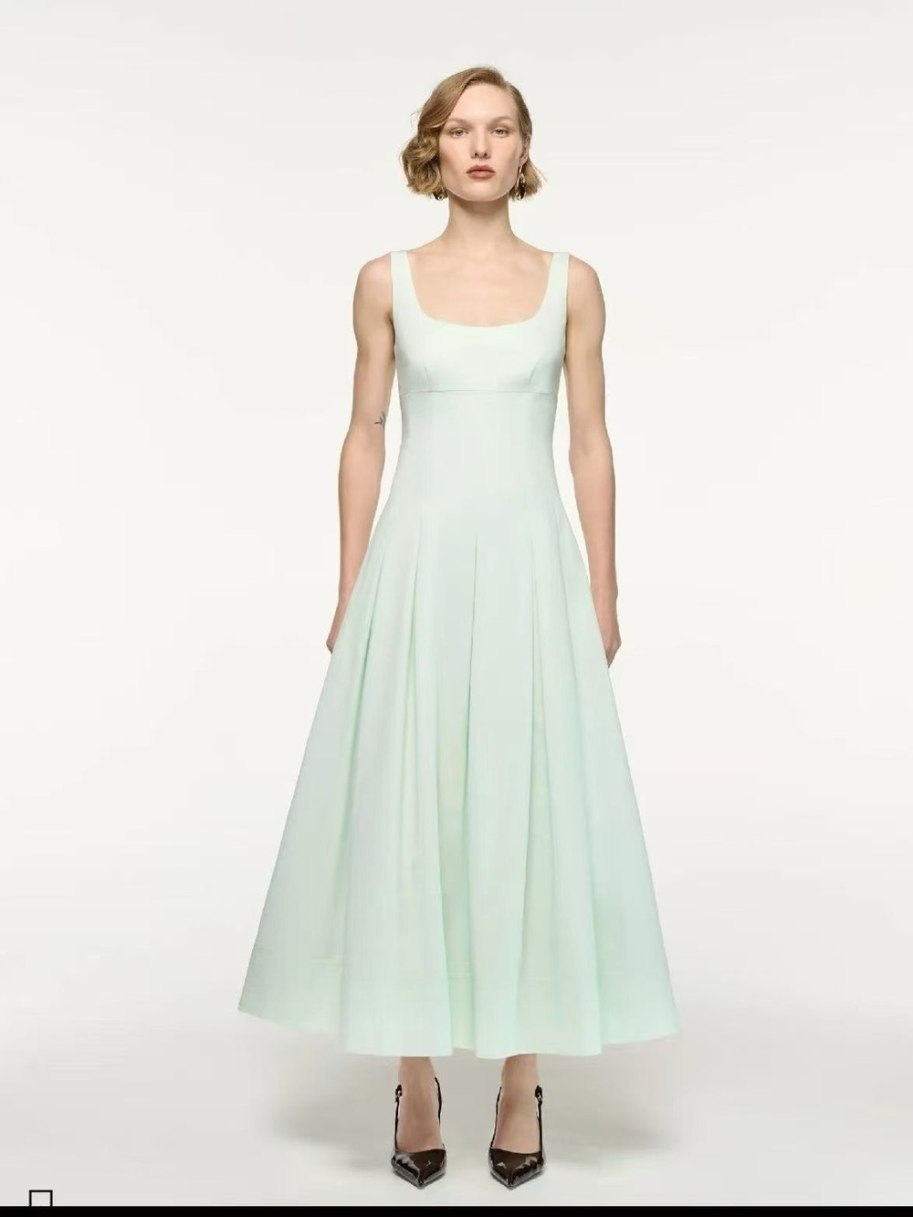 NWOT Roland Mouret Mint Green Sleeveless Maxi Dress, Size US 2/4/6/8
